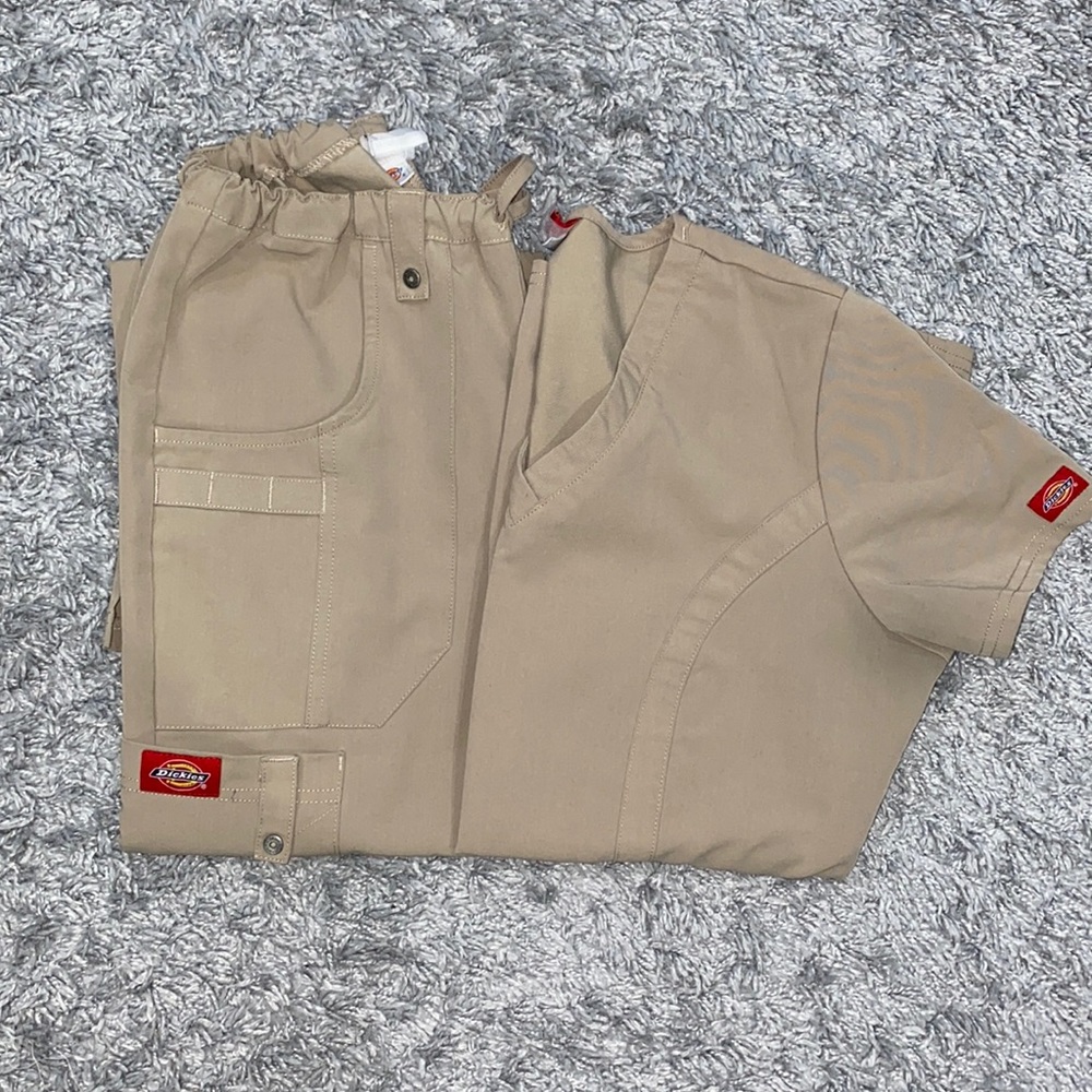 Dickies scrubs